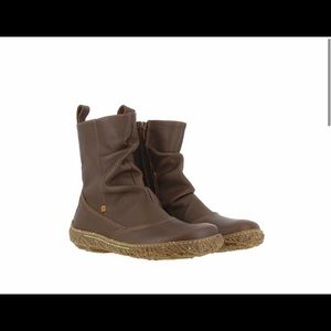 El naturalista N722 Nido boot